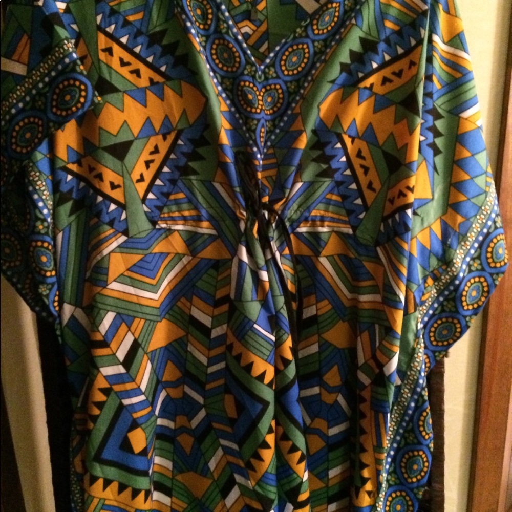 Colorful flowing tunic - Picture 2 of 2